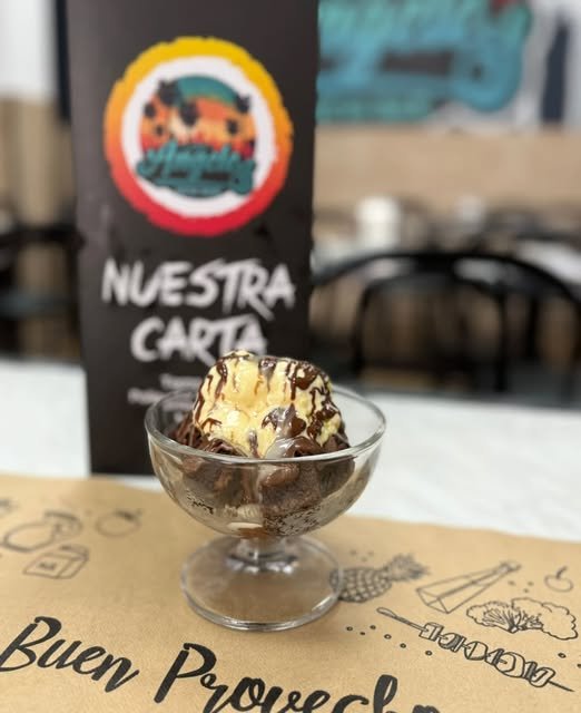 Brownie con helado de Los Ángeles New Bar